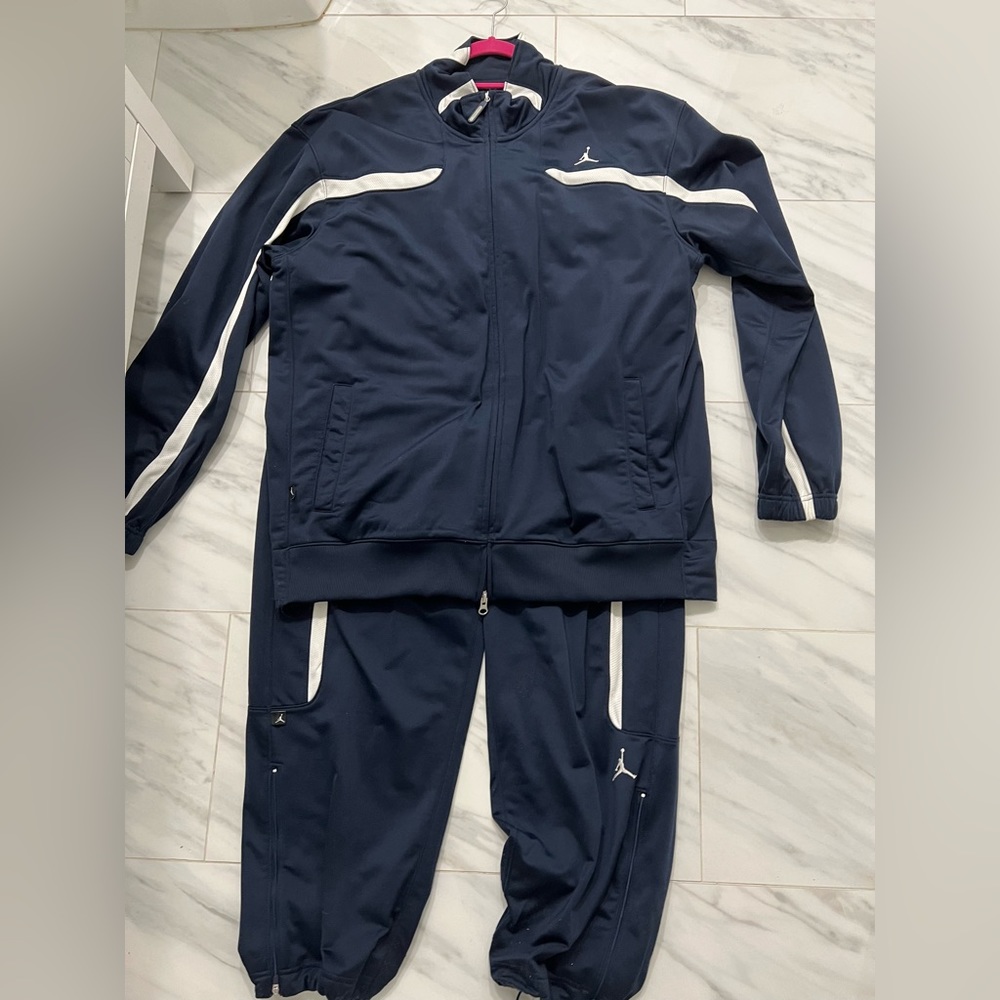 vintage MENS air jordan sweatsuit